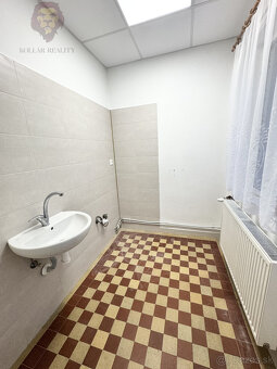 Na predaj rodinný dom v Trenčíne – Sihoť • výborná lokalita - 3