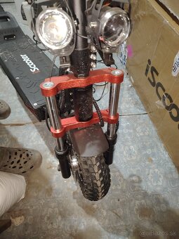 📌 Predám – Elektrická kolobežka iScooter iX8 - 3