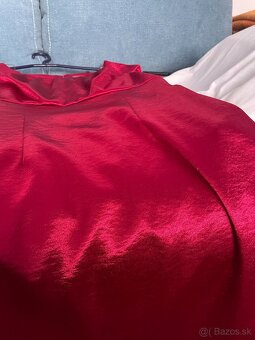 Značkové šaty Connected Appareal - 3