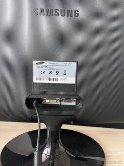 Samsung PC monitor - 3