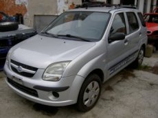 Suzuki Ignis 1,3i 4x4 , r.v. 2005 , 2007 - 3