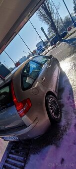 Citroën C4 1.6 HDi 66 kW, 2010 – spoľahlivé a úsporné auto
- 3