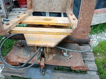 Rotátor na otáčanie- vysýpanie bední na UN 050 Hon Desta - 3