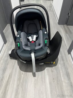 Maxi Cosi Pebble 360 + Maxi Cosi FamilyFix 360 - 3