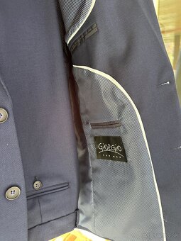 Kvalitný tmavomodrý oblek - stužková/promócie - 3