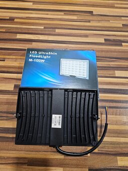 LED, reflektor, halogen, pohybovy senzor - 3