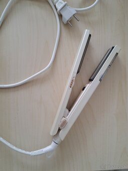 Žehlička na vlasy s parou RIWA Professional - 3