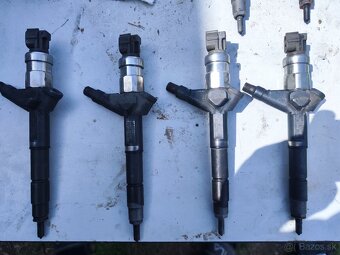 vstrekovace nissan - 3