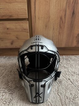 Brankárska prilba florbal - 3