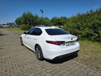 Alfa Romeo Giulia 2.2jtdm - 3