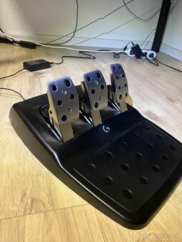 Logitech G923 Driving Force - 3