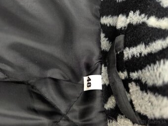 Kabát s kapucňou - 3