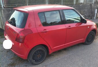Suzuki Swift - 3
