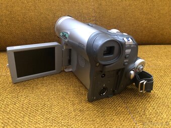 Digitálna videokamera Panasonic - 3