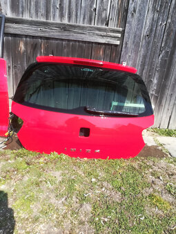 piate dvere, kufor , seat ibiza 2011, napravy, interier - 3