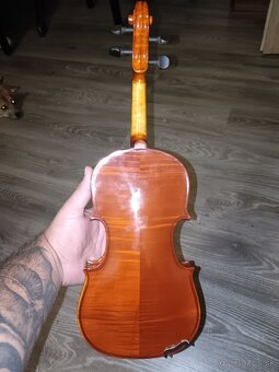 Prodám housle značky straduar - 3