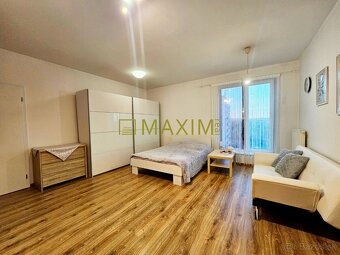 Ponúkame na predaj 1- izbový apartmán na Antolskej ulici v B - 3