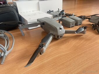 DJI Air 2 Fly More Combo - 3