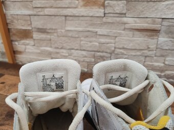 Jordan 343796-107 veľkosť 32 - 3