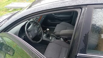 Rozpredám Toyota Avensis 2.0 d - 3