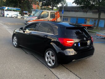 Mercedes A - 3