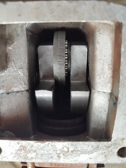 KOMPRESOR Zetor crystal LKT - 3