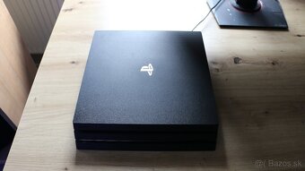 PS4 Pro (1TB) - 3