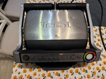 Predám elektrický gril Tefal OptiGrill GC8355 S1 - 3