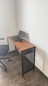 Pracovny stolik - 3