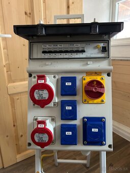 Stavebný rozvádzač/antonik - 3
