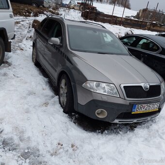 ŠKODA OCTAVIA SCOUT 2.0TDI 4X4 M6 COMBI - 3
