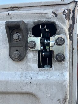 Zadne dvere iveco daily euro 4 - 3