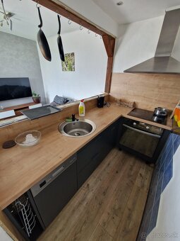 Prenájom 2-izbového bytu s TERASOU – Centrum Košíc, Štúrova - 3