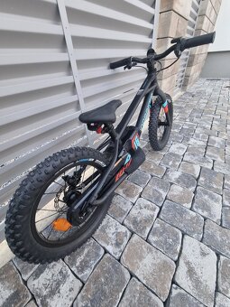 Elektrické odrážadlo - motorka Mondraker Grommy 16 - 3