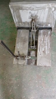 Výklopný kontajner s kolieskami 800x600mm, - 3