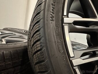 original kola Audi RSQ8 RS sQ8 q8 r23 4M8601025BJ - 3