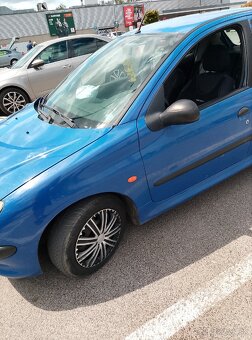 Peugeot206 - 3