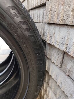 Goodride 225/50 r17 - 3