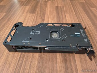 Asus Radeon RX 7800 XT 16GB - 3