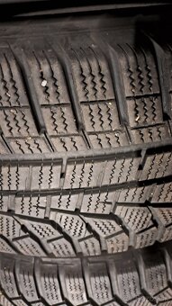 Predám 4ks jazdené zimné 225/65r17-102H Hankook - 3