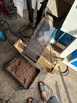 Prodáme : Peletovací lis Comafer , výkon 100 kg - 3