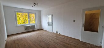 Dlhodobý prenájom 3-izbového bytu v Liptovskom Hrádku - 3