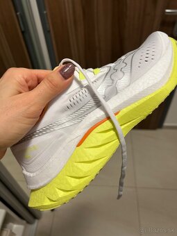 Dámske bežecké tenisky Saucony - 3
