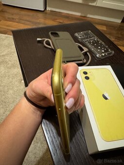 iPhone 11 64GB - 3