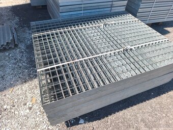 Oceľové rošty 110x134cm nosník podesta - 3