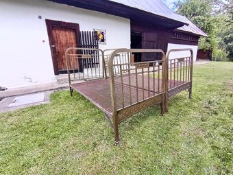 Starožitný nábytok - 3