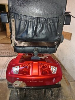 Predám elektrický vozík pre staršie osoby - 3