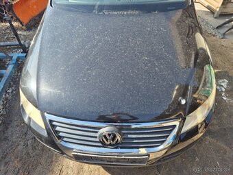 Predám čiernu prednú kapotu na Volkswagen Passat b6 3c - 3