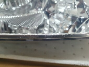 Predam nove originalne svetlo Toyota Corolla 2005-2008 - 3