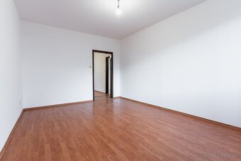 Na prenájom 2 izbový byt Benadova Ulica- Dargovských hrdinov - 3